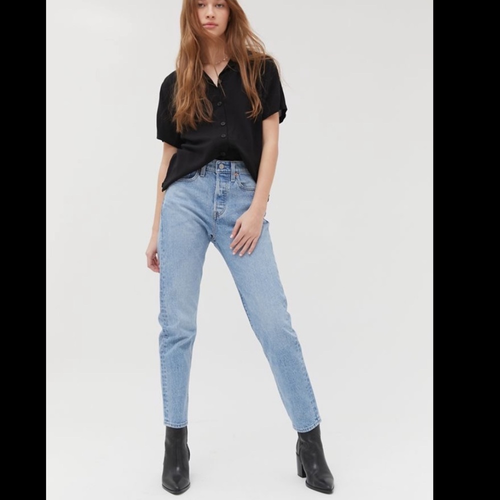 Levi’s Premium Wedgie Icon Ankle Jeans Tango Light 26